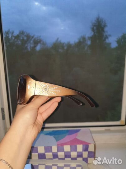 Солнцезащитные очки женские