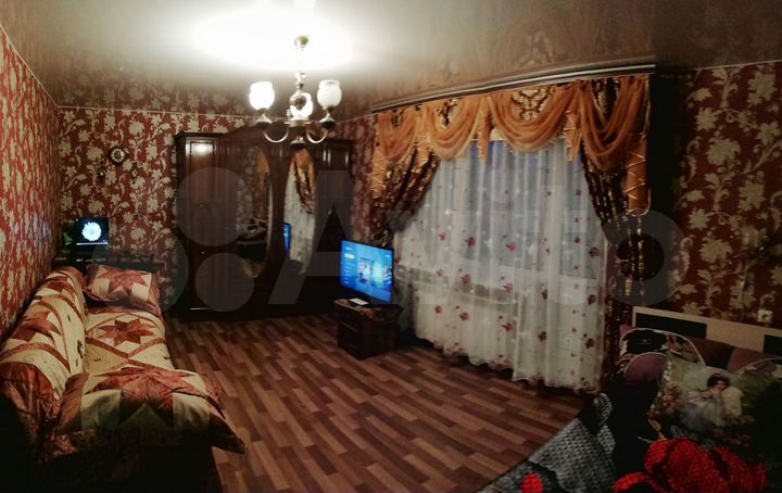 2-к. квартира, 50 м², 4/10 эт.