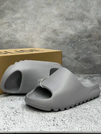 Сланцы Adidas Yeezy Slide