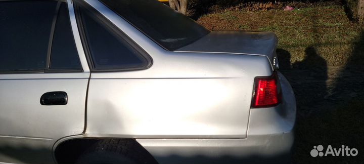 Правое заднее крыло дэу нексия