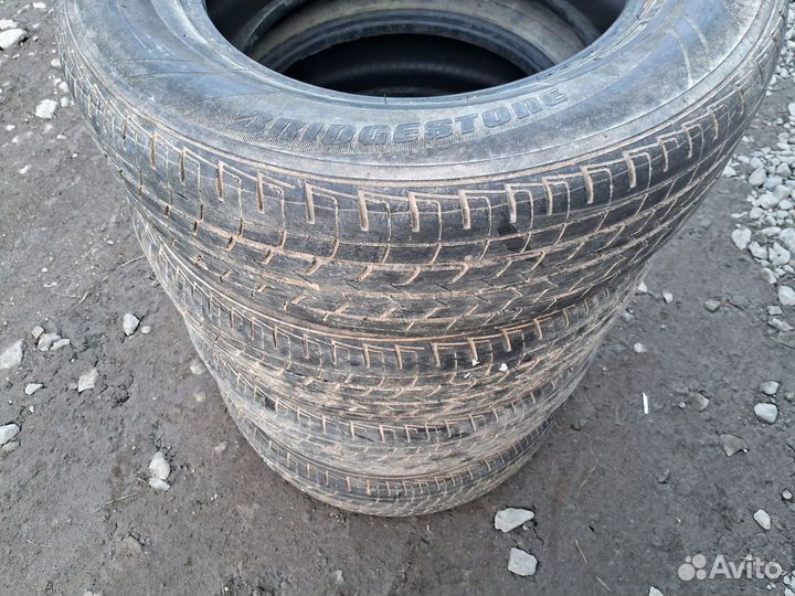 Bridgestone B-RV AQ 215/65 R16 98H