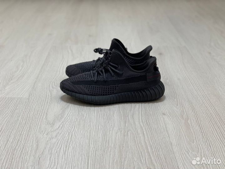 Кроссовки Adidas Yeezy Boost 350 v2 Black (36-45)