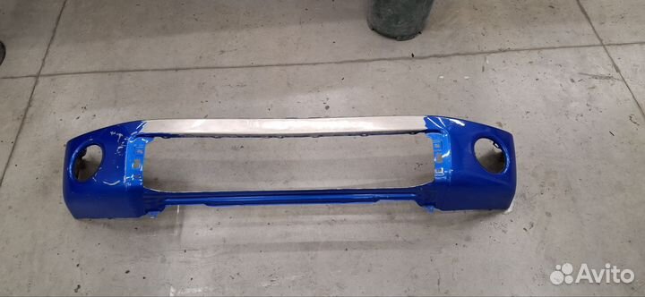 Бампер передний Toyota tundra