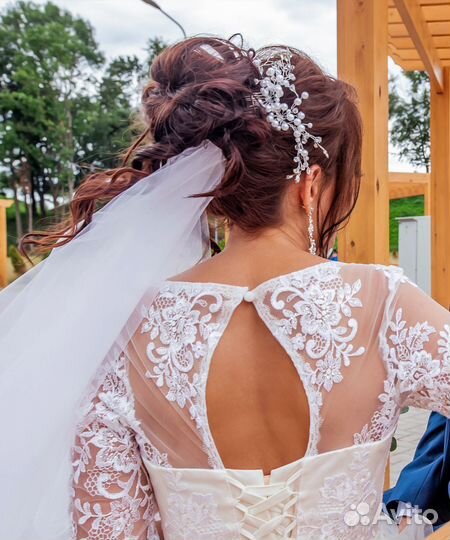 Свадебное платье 44 46 бу