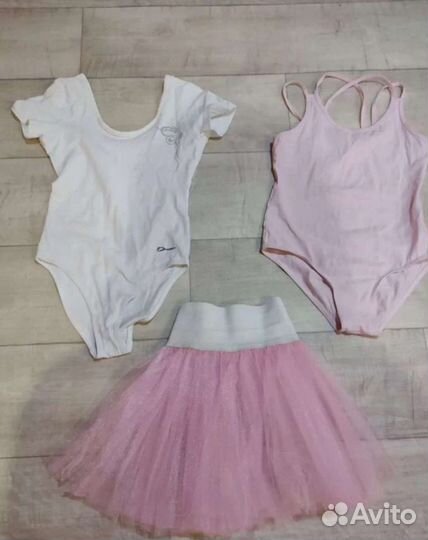 Купальники гимнастические, чешки 24 и 30 размер