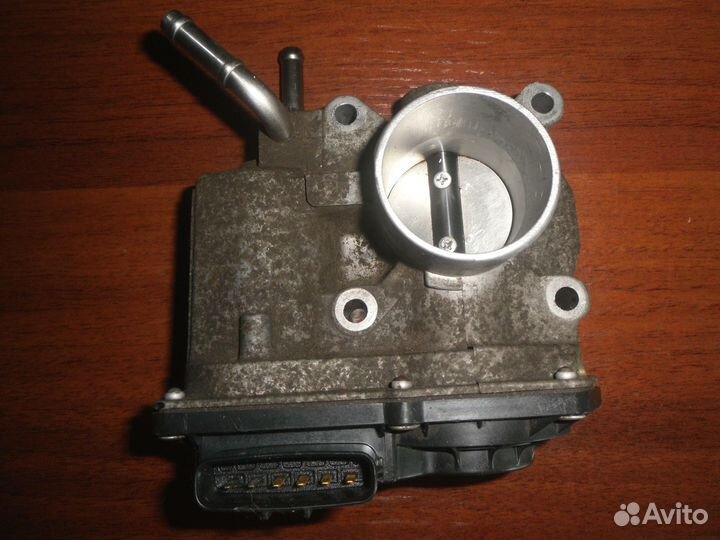 Дроссельная заслонка Toyota 1 KR-FE