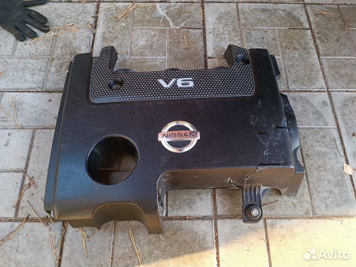 Крышка двигателя декоративная Nissan 140411AA1A