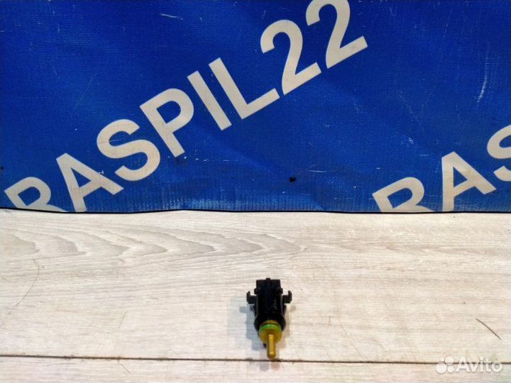 Датчик температуры Bmw X5 E53 M54B30 01/2004