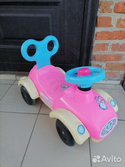 Машинка-каталка