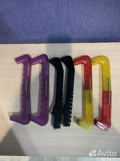 Чехлы на коньки