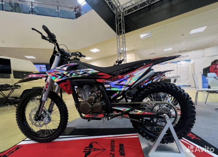 Мотоцикл XGZ KF01-YB250R-Loncin-250R