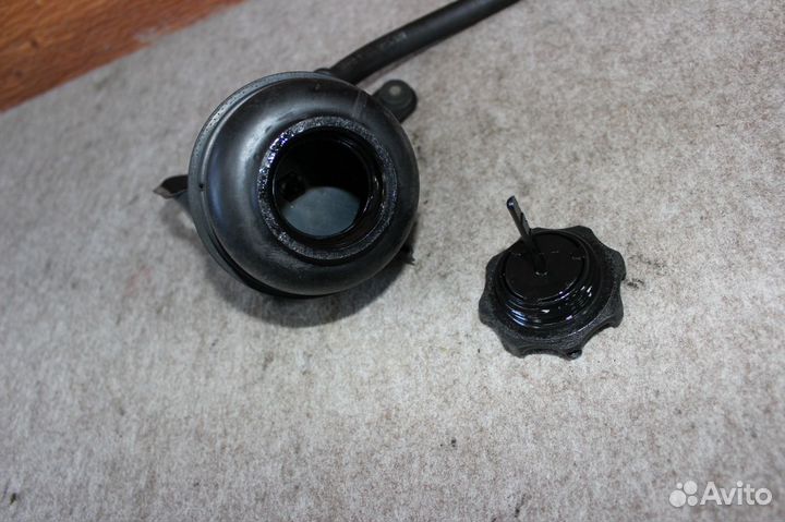 Бачок гур Jaguar XJ6 X300 95г