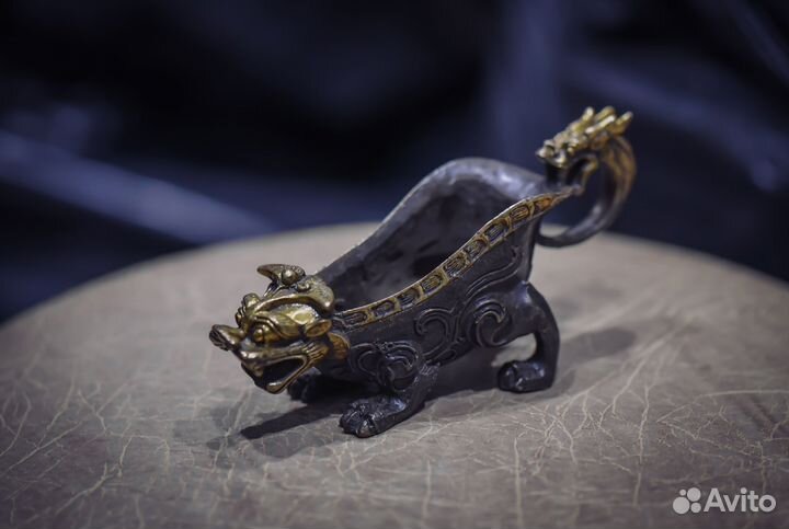 Лейка для масел статуэтка лошадь с вазой горелкой