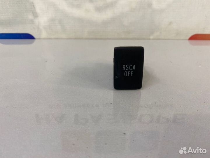 Кнопка отключения боковых подушек безопасности