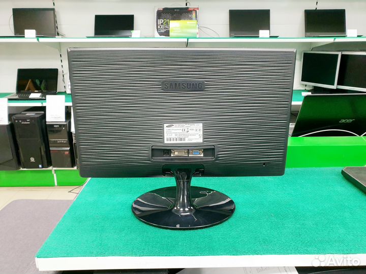 Монитор Samsung 22