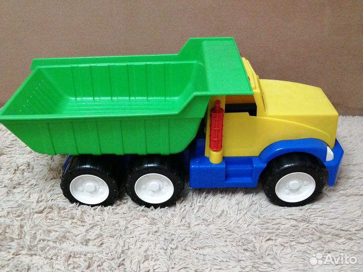 Игрушка грузовик