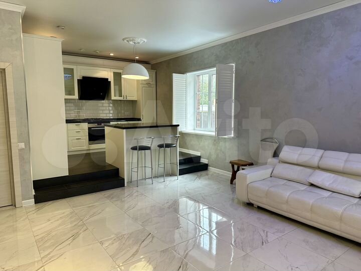 Дом 170 м² на участке 2 сот.