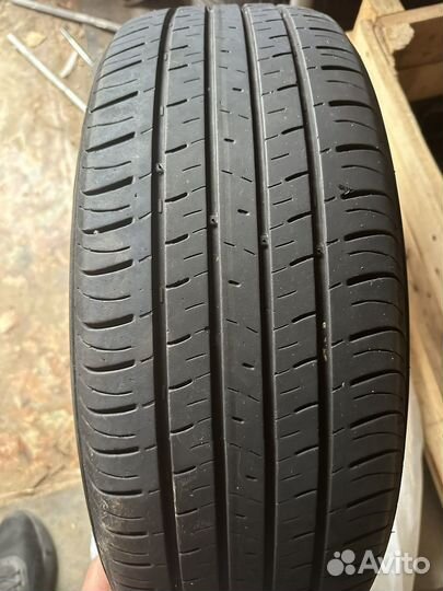 Kumho Solus SA01 Plus 215/60 R17