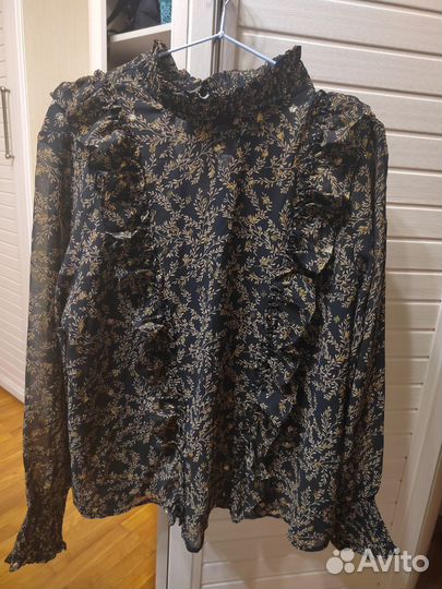 Костюм праздничный новый