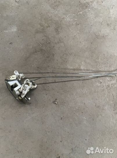 Замок двери задний левый Mitsubishi Pajero Sport 1