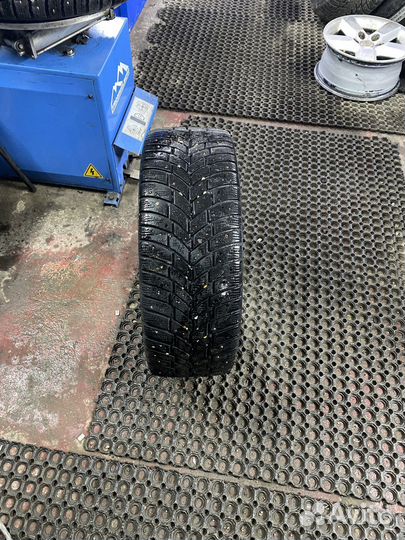 Vredestein IceTrac 215/55 R16