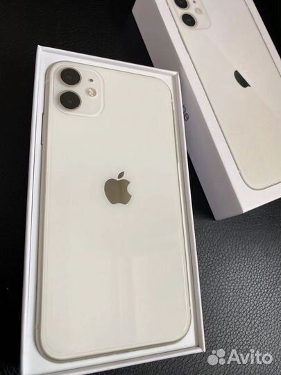 iPhone 11, 64 ГБ