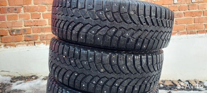 Bridgestone Blizzak Spike-01 195/65 R15