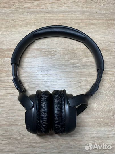 Беспроводные наушники jbl tune 560bt