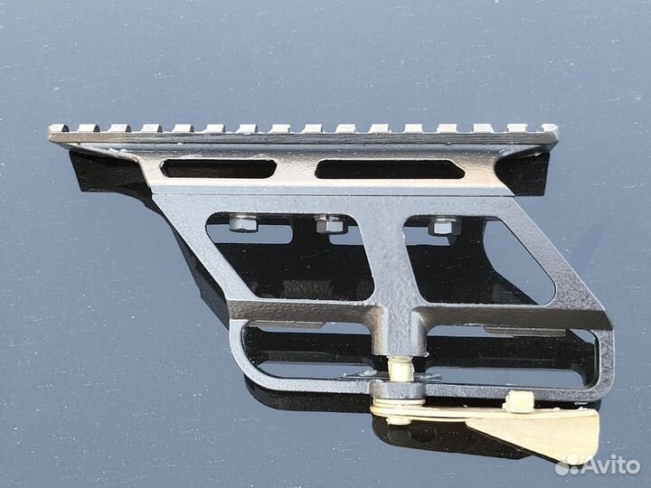 Боковой кронштейн ласточкин хвост