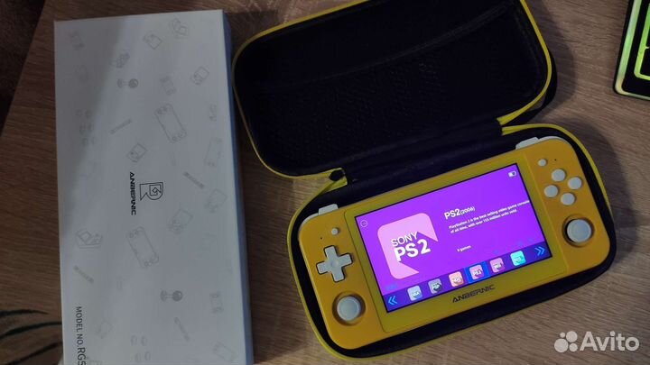 Портативная игровая приставка Anbernic RG505