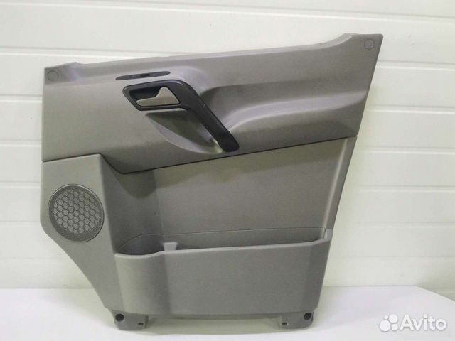 Обшивка двери Mercedes Sprinter W906