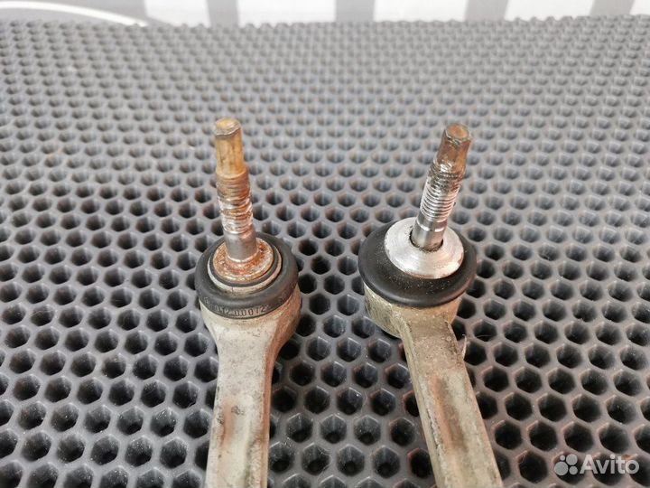 Рычаги подвески задние Bmw X5 E53 M54B30 2005