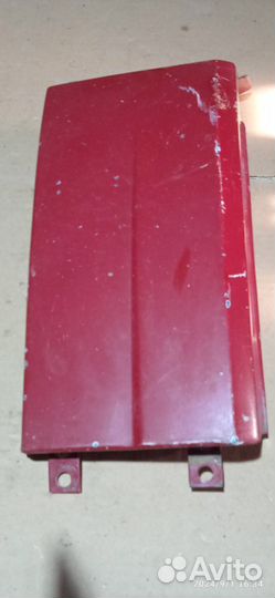 Ресничка под фару правая Transporter T4