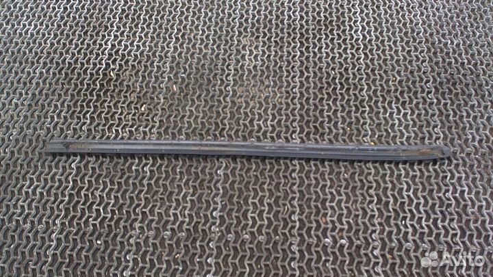 Молдинг стекла Opel Vectra B, 1999