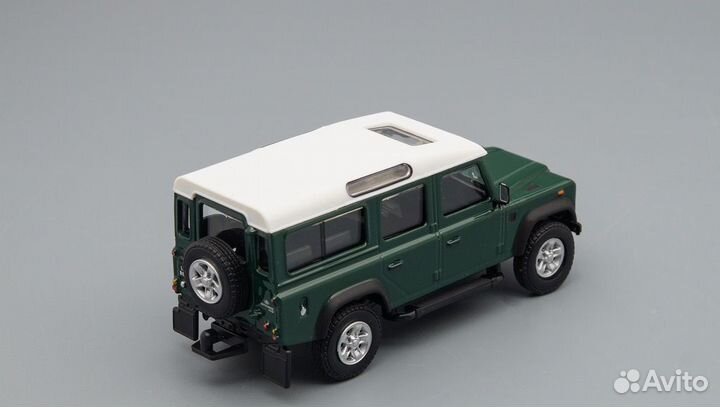 1:43 Масштабная модель land rover Defender Generation 1, dark green