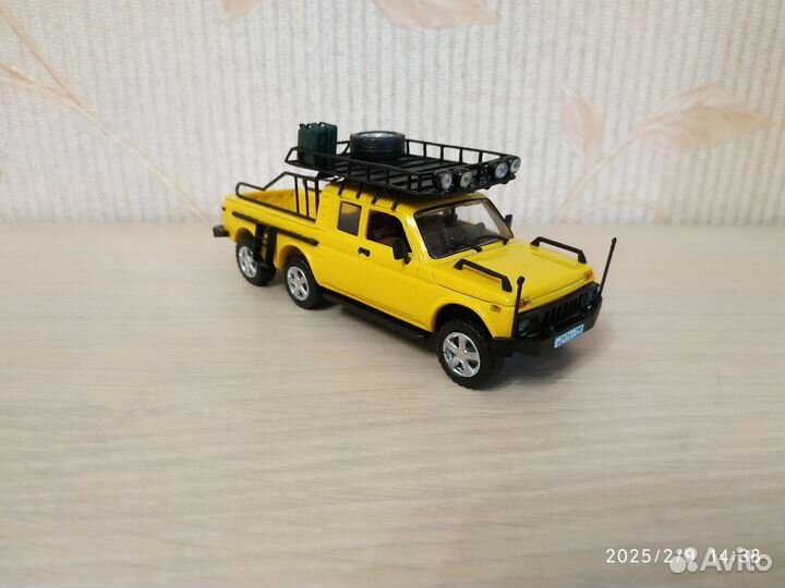 Ваз - 2329 трёхосный пикап