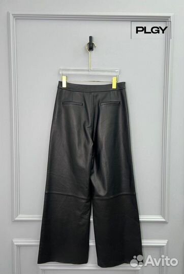 Элегантный образ: комплект женских вещи в едином с