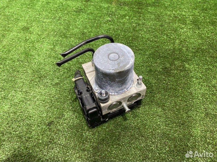 Блок ABS Nissan Teana J32 VQ25DE 2008