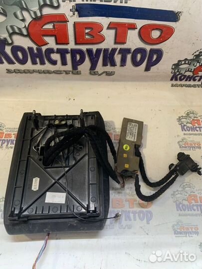 Подлокотник Bmw 5 Седан Iv 530 D М57 1998