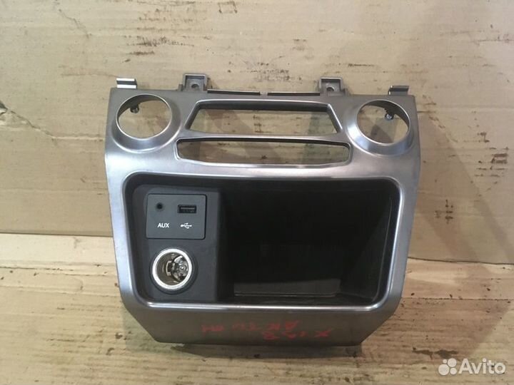 Рамка центральная в торпедо Ssang Yong Actyon II