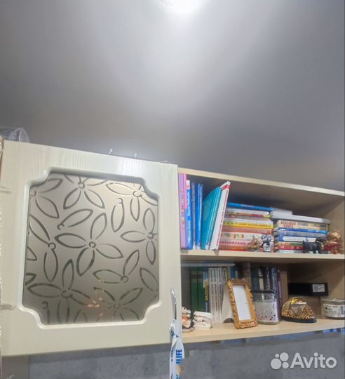 Полка настенная навесная