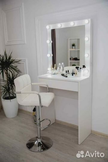 Гримерный стол