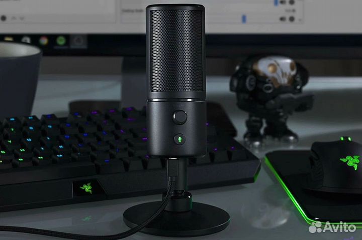 Микрофон Razer Seiren X