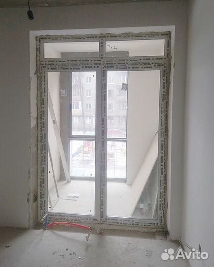 Остекление пластиковыми окнами в пол