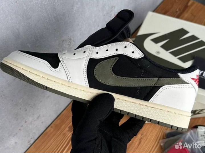 Кроссовки Nike Air Jordan 1 Low & Travis Scott