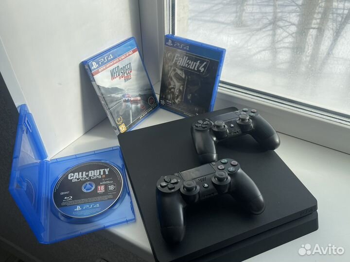 Sony PS4 slim 2 геймпада