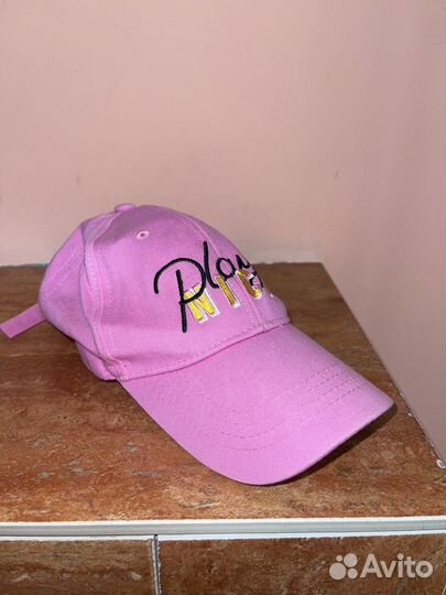 Брендовая кепка befree