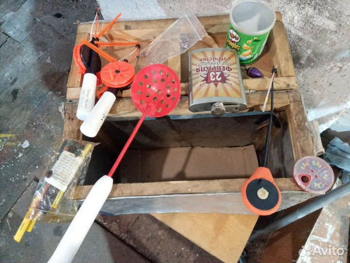 Рыбацкий ящик зимний с пренадлежнастями