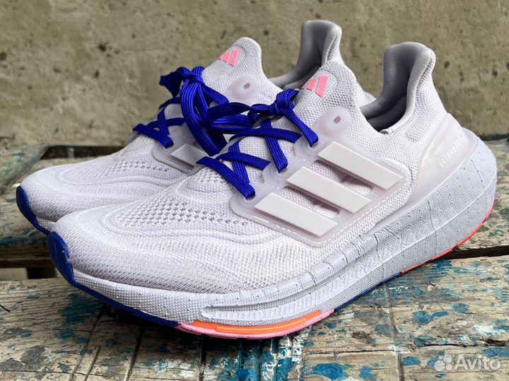 Беговые кроссовки Adidas Ultra boost 23