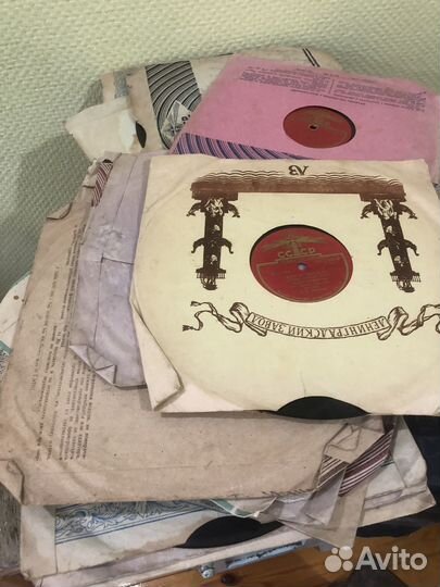 Старинный патефон